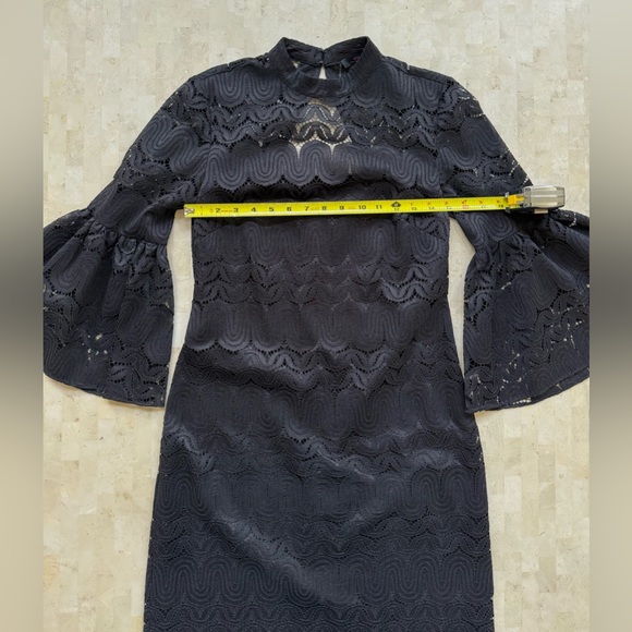 Trina Turk Lace Bell sleeve Black dress Formal fairy goth Size 0 - Picture 2 of 7